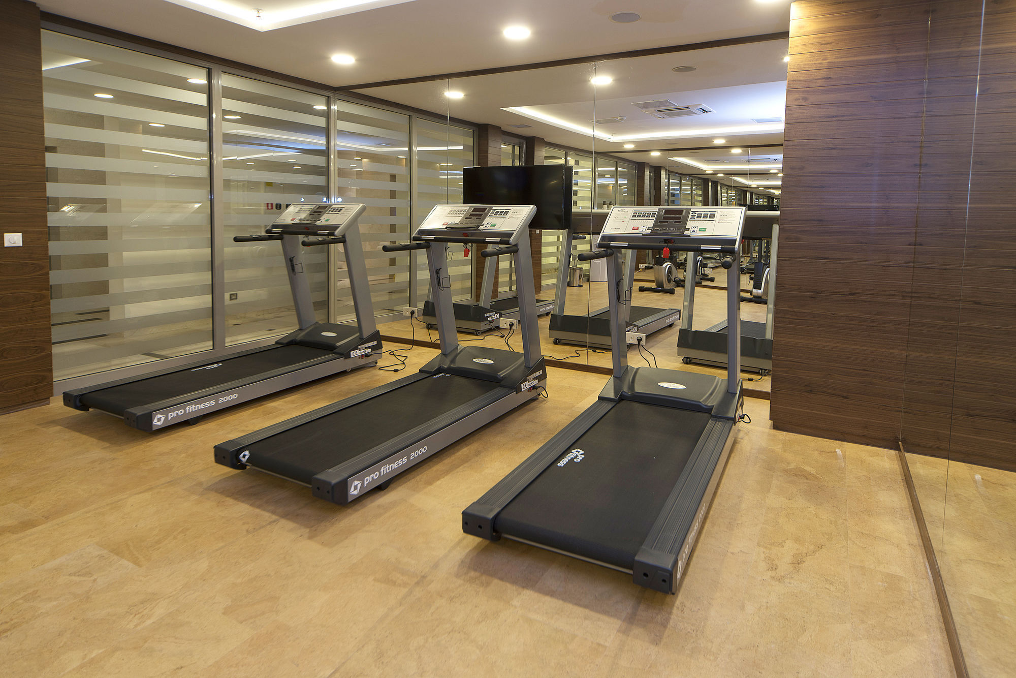 Ramada Encore Istanbul Kartal Exterior photo